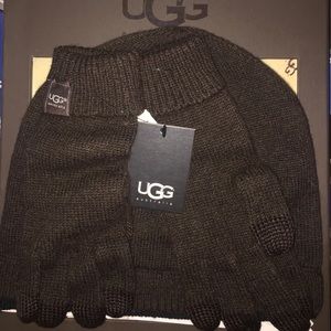 UGG Smart Glove & Hat Set