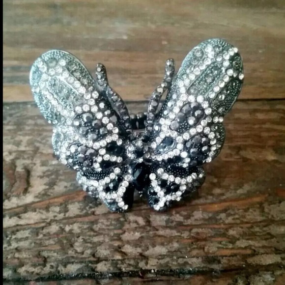 Butterfly Ring - Picture 3 of 3