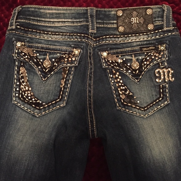 Miss Me Boot Cut Jeans (27)