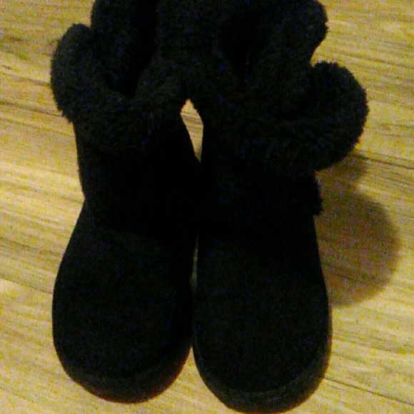 Girls black snow boots