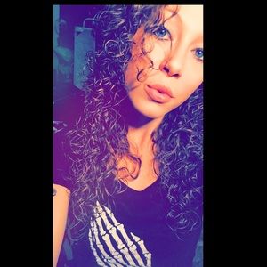 Meet your Posher, Ami