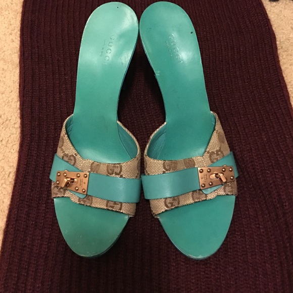 Authentic GUCCI teal stiletto - Picture 1 of 4