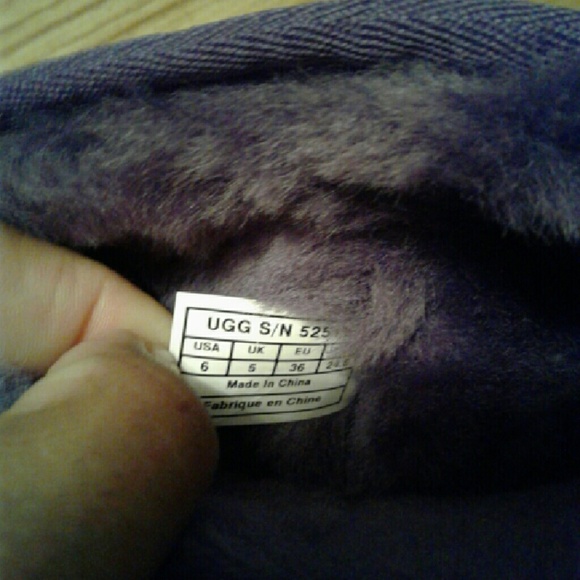 Purple uggs - Picture 3 of 4