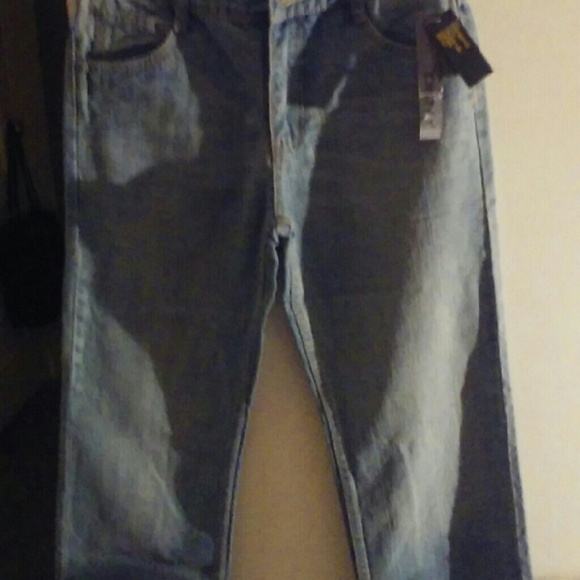 DKNY JEANS