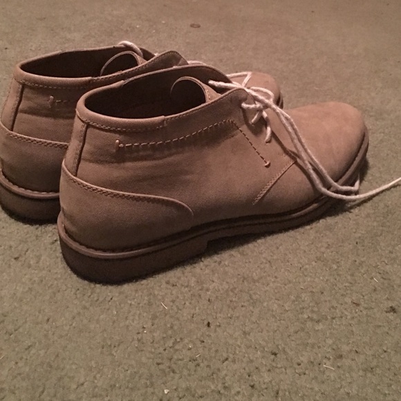 Boston Style Chukka Boot - Picture 2 of 3