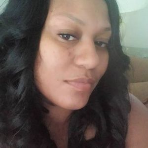 Meet your Posher, Cassandra