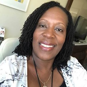 Meet your Posher, Yvette