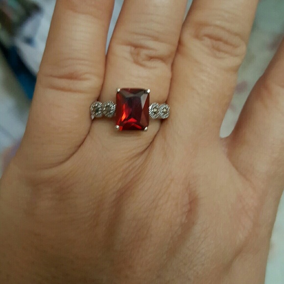 Ruby Red marcasite rhodium silver ring sz 7