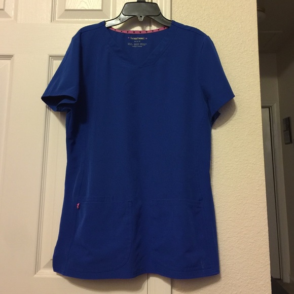 VGU heartsoul Scrubs in like-new condition