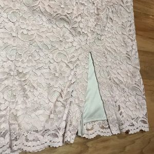 Dusty pink pencil skirt by Express- with Lace!!!