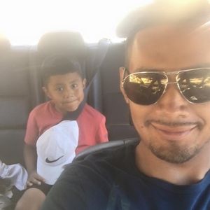 Meet your Posher, Javier