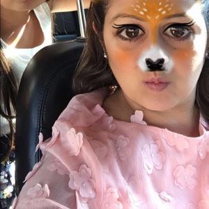 Meet your Posher, Alma