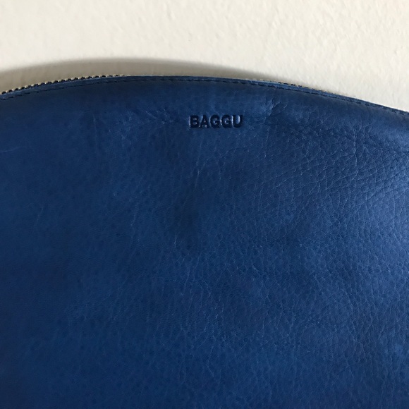 BAGGU Leather Clutch - Picture 5 of 6