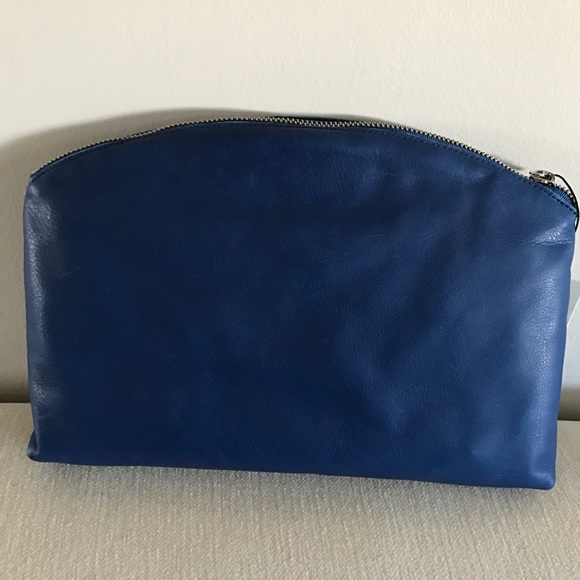 BAGGU Leather Clutch - Picture 6 of 6