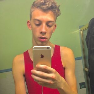 Meet your Posher, Zach