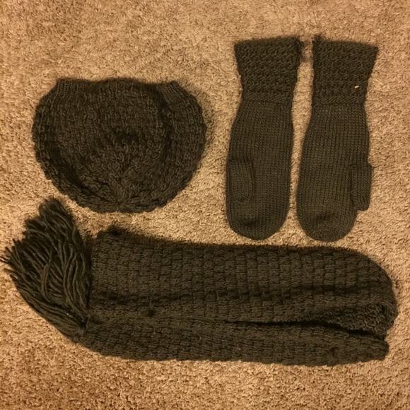 Hat, gloves, mittens