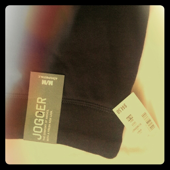 Aeropostale mens joggers