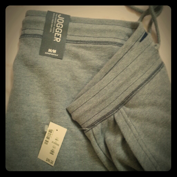 Aeropostale cargo mens joggers