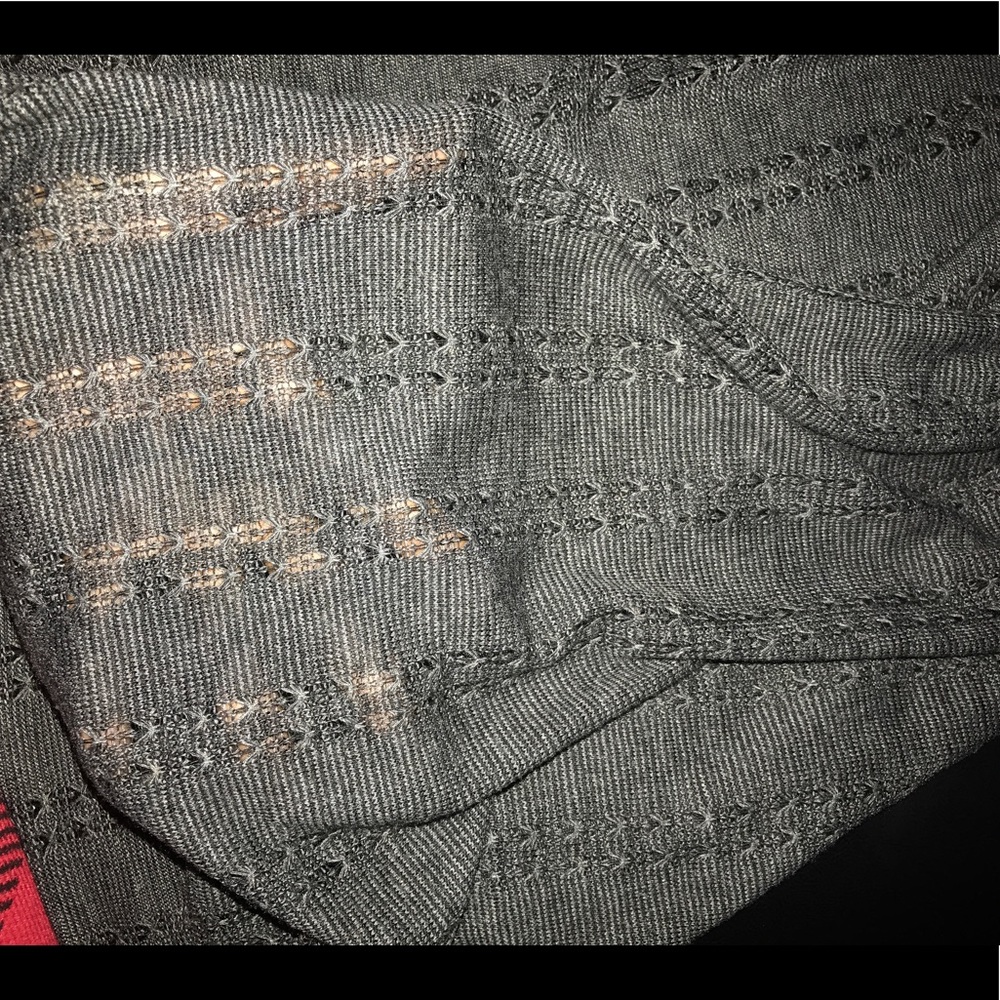 Wet Seal - Picture 4 of 4