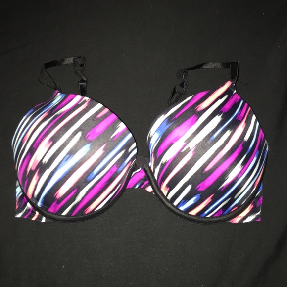 32D PINK VS