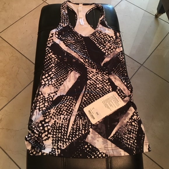 NWT cool racerback Lululemon