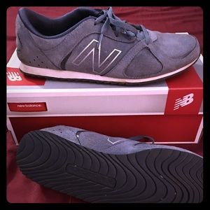 New Balance Tennis shoes with memory foam