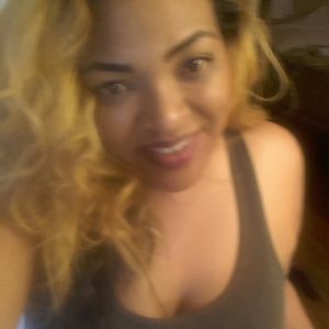 Meet your Posher, Raquel