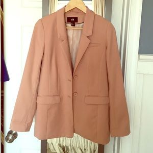 Mauve blazer like new. HM sz 6