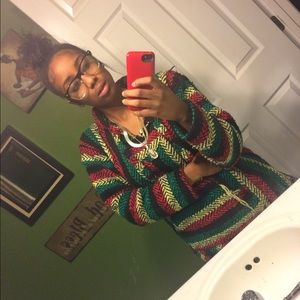 Meet your Posher, Jamila