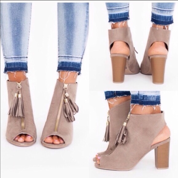 Taupe nwt booties