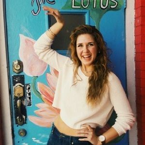 Meet your Posher, April