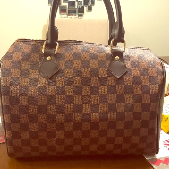 Checkered speedy