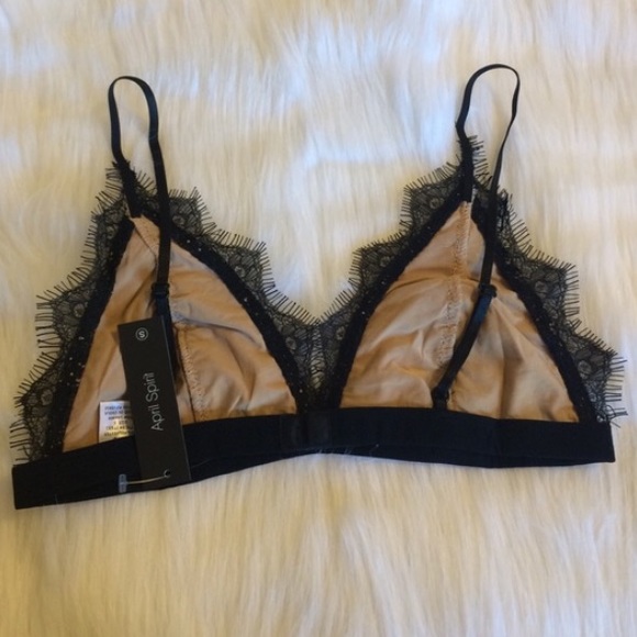 GONE TODAY‼️ Black Lace Bralette - Picture 2 of 2