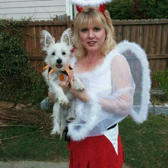 Meet Your Posher, Pam - Picture 3 of 5