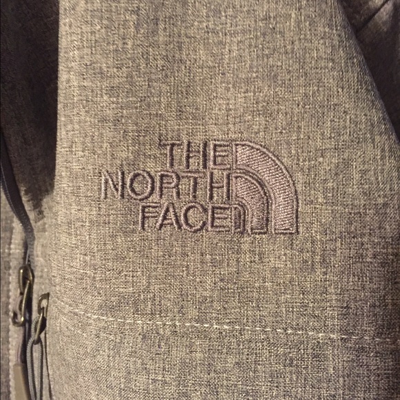 MENS NORTH FACE JACKET