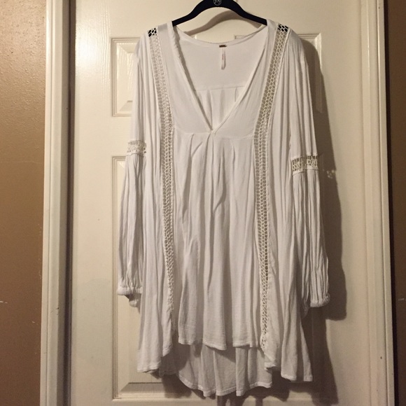 Free People long sleeved white top