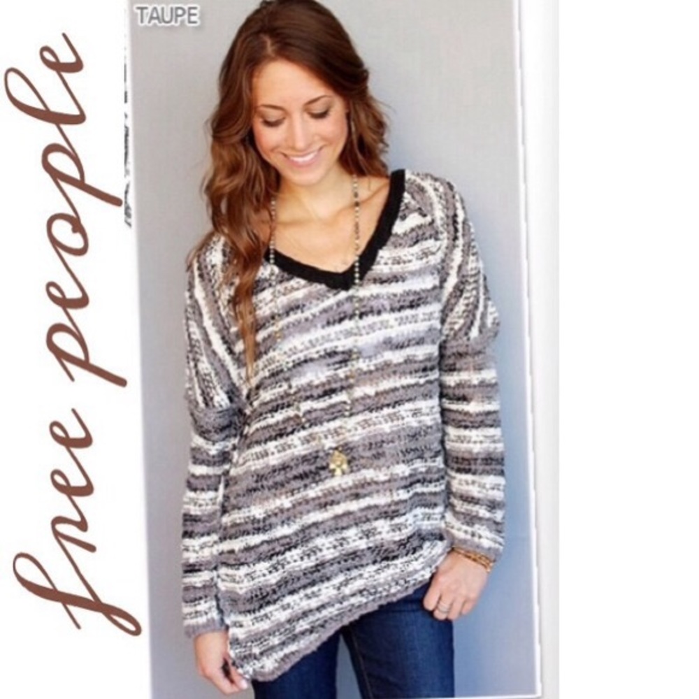 Free People Sz S Blk GrayWhite Long Sleeve Sweater