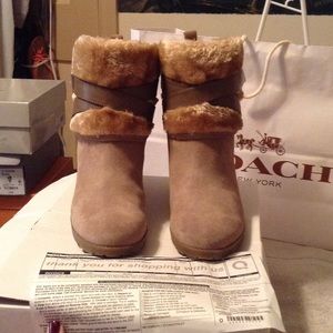 NWB Marc Fisher suede wedge ankle boots w/faux fur