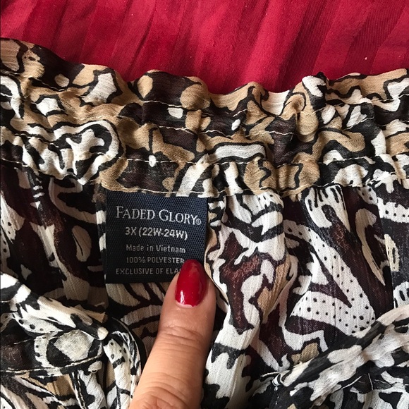 Top - Picture 2 of 2