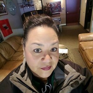 Meet your Posher, Denice