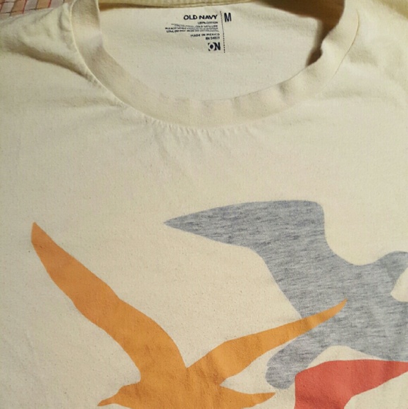 Old Navy t shirt