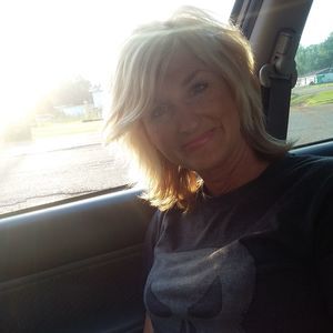 Meet your Posher, Pam