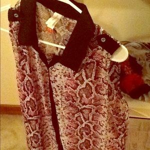Sleeveless blouse size XL