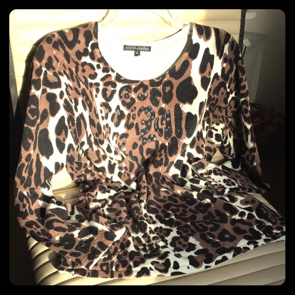 Soft Animal print sweater