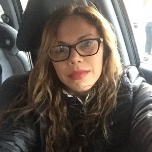 Meet your Posher, Vanessa