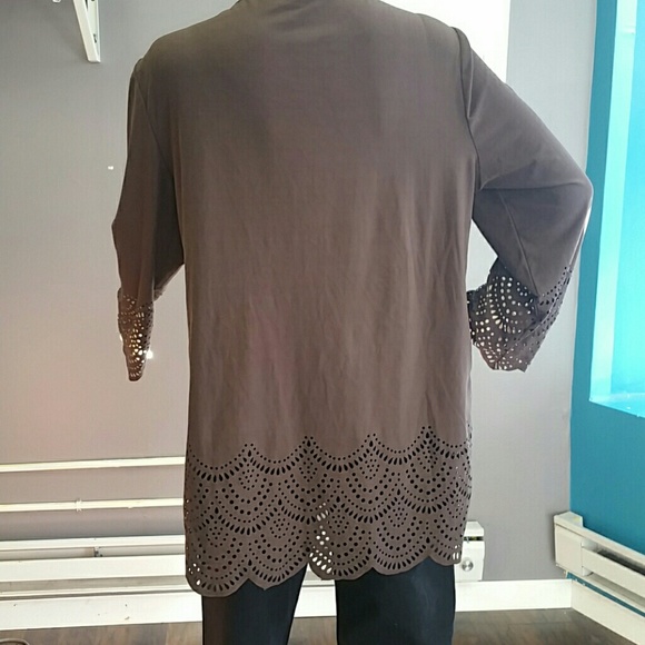 Blouse - Picture 3 of 4