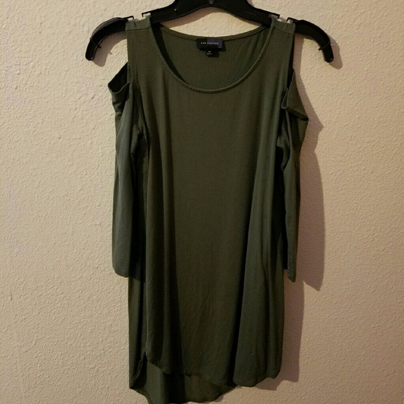 Set of 2- Cold Shoulder Tunics