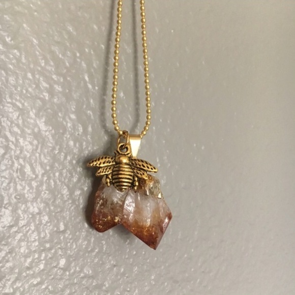 ✨BACK IN✨ Wild Honey Citrine & Bee Necklace - Picture 2 of 4
