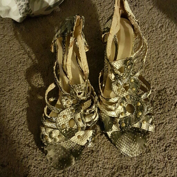 Sandals - Picture 2 of 2