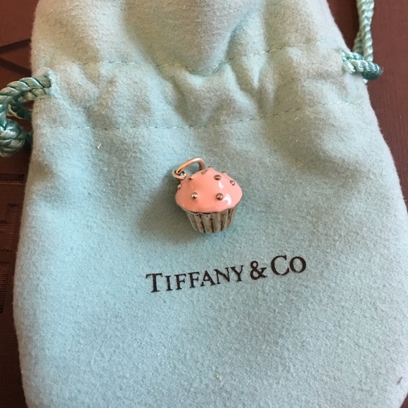 🍰SOLD🍰Auth Tiffany and company Cupcake charm